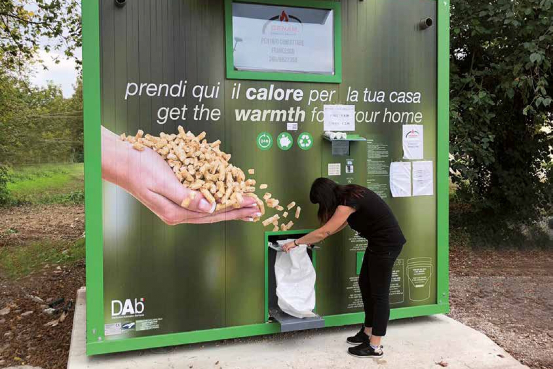 Distributore automatico di biomasse