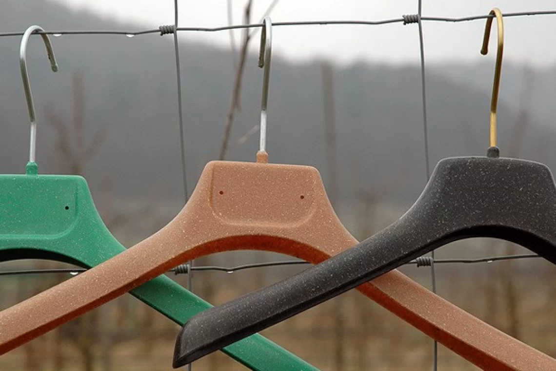 Liquid wood, plastic free