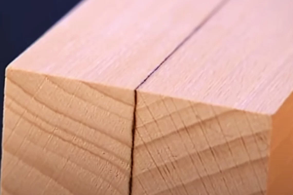 Legno saldato. Incollaggio indotto mediante riscaldamento per attrito