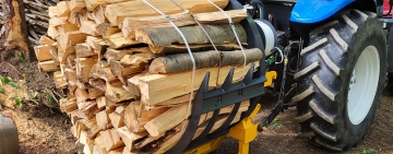 La nuova generazione di macchine affastellatrici per legna Uniforest: PYTHON Premium