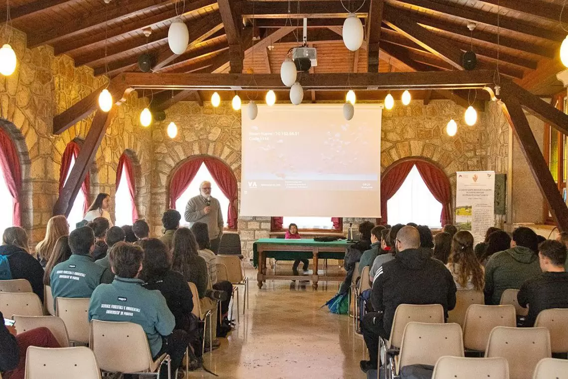 Gemellaggio AUSF Padova - Firenze: studenti forestali alla scoperta della val di Farma e dell’Altopiano dei Sette Comuni - Parte II