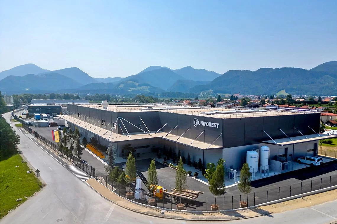Nuova pietra miliare per Uniforest: aperto il nuovo impianto produttivo d’avanguardia