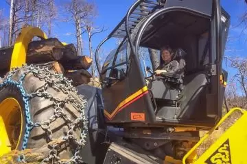 Boscaiole, operatrici e lumberjill: una rarità forestale