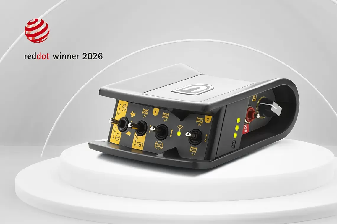 Il radiocomando UNILINK per verricelli forestali riceve il Red Dot Award per il suo design eccezionale