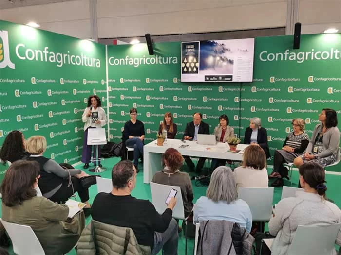 art Foreste Donne e Societa 1